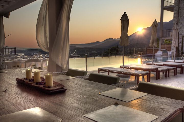 Pool Hotel