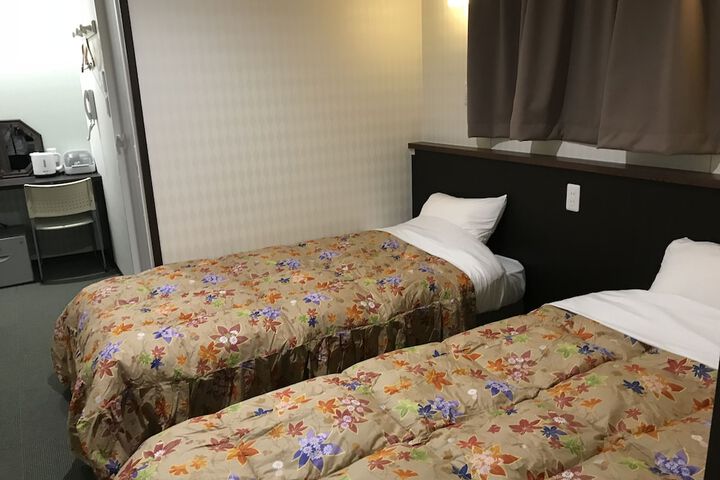 Room 6 of 54