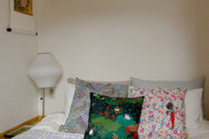 Room 10 of 26