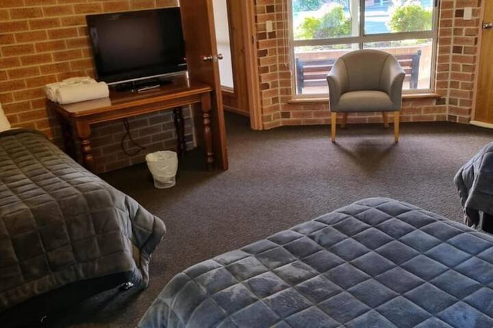 Room 11 of 52