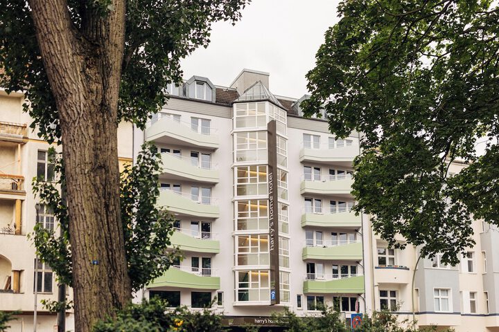 harrys home Berlin-Moabit hotel &  apartments in Berlin