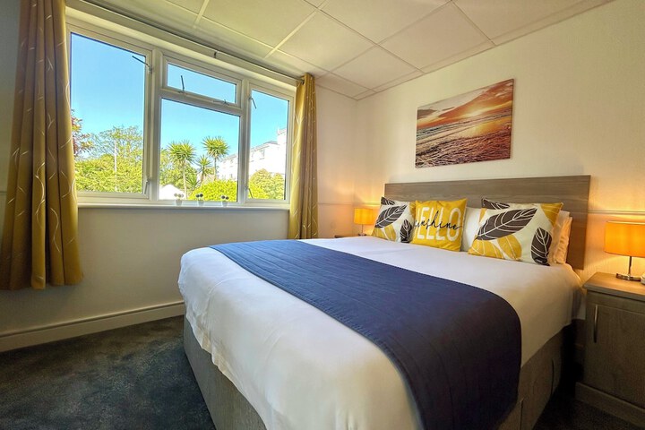 Room 30 of 53