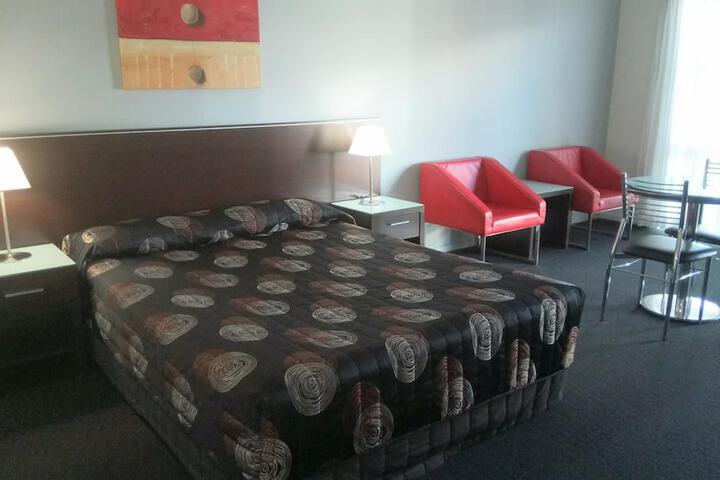 Room 7 of 17