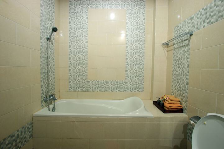 Room 173 of 213