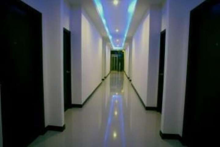 Ballroom/Hall 24 of 27