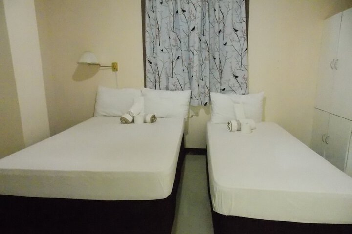 Room 25 of 58