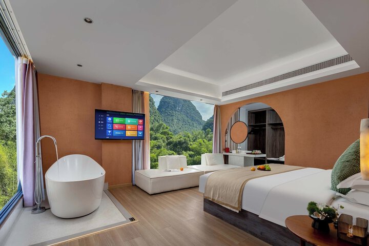 Room 14 of 52