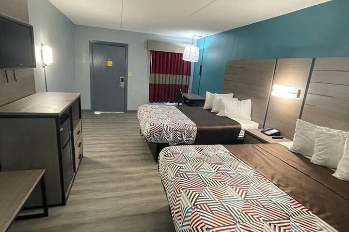 Room 5 of 21