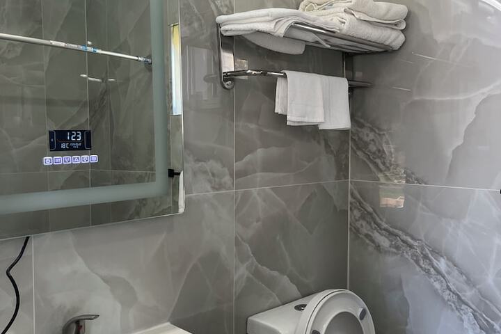 Room 60 of 85