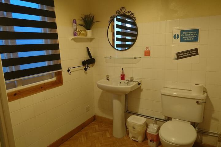 Room 18 of 46