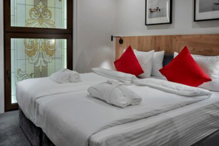 Room 17 of 20