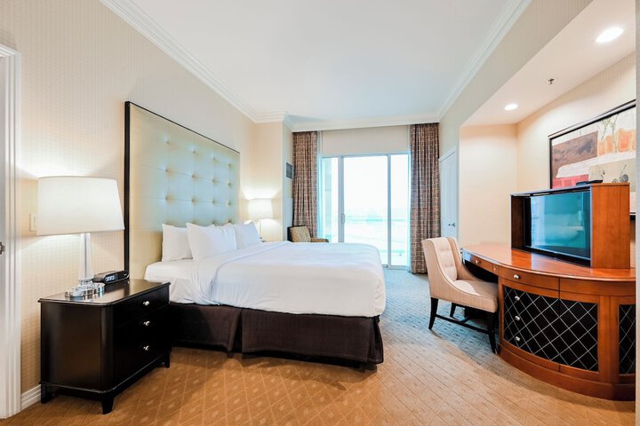 Room 35 of 438