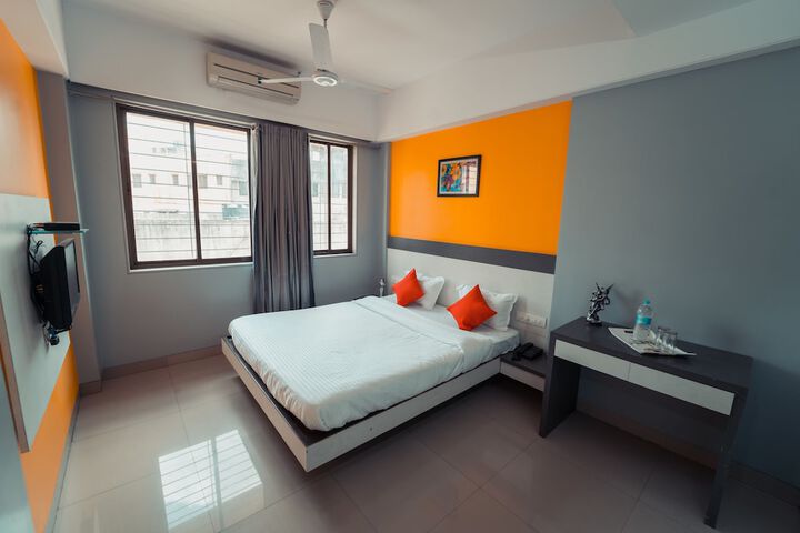 Room 33 of 55