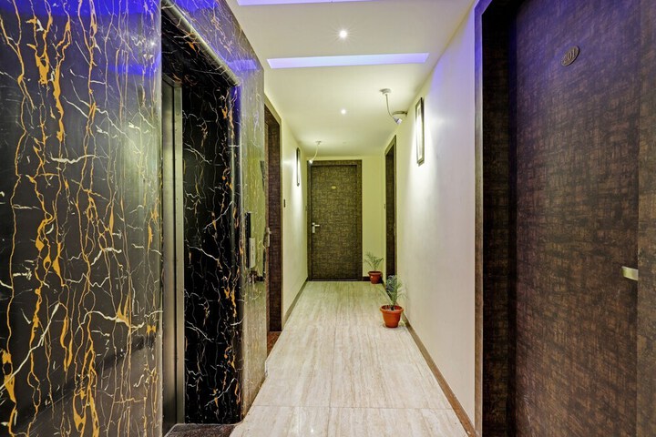 Hotel Interior 2 of 31