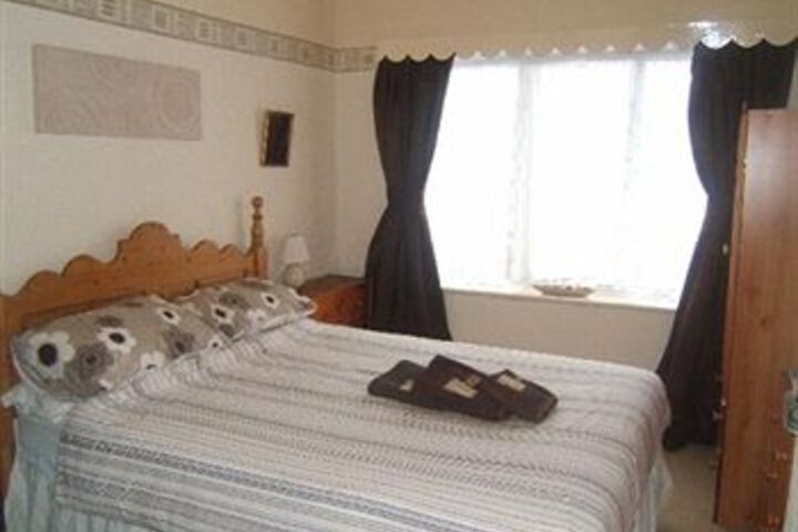 Room 10 of 20