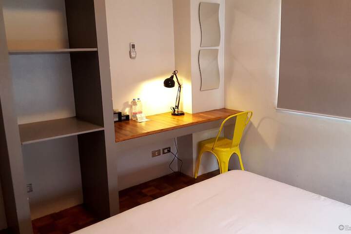 Room 12 of 65