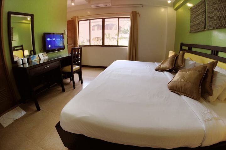 Room 4 of 59