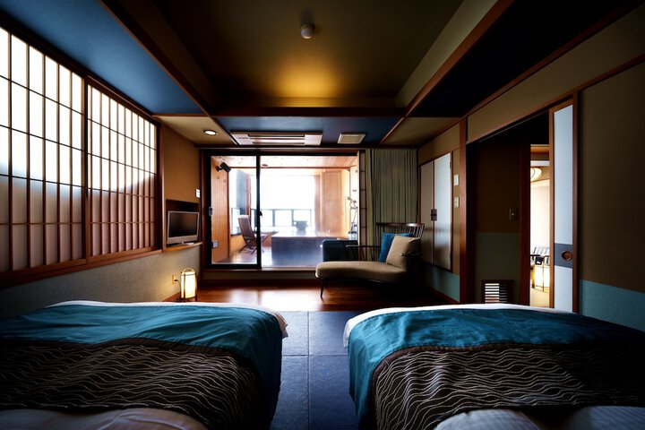 Room 18 of 101