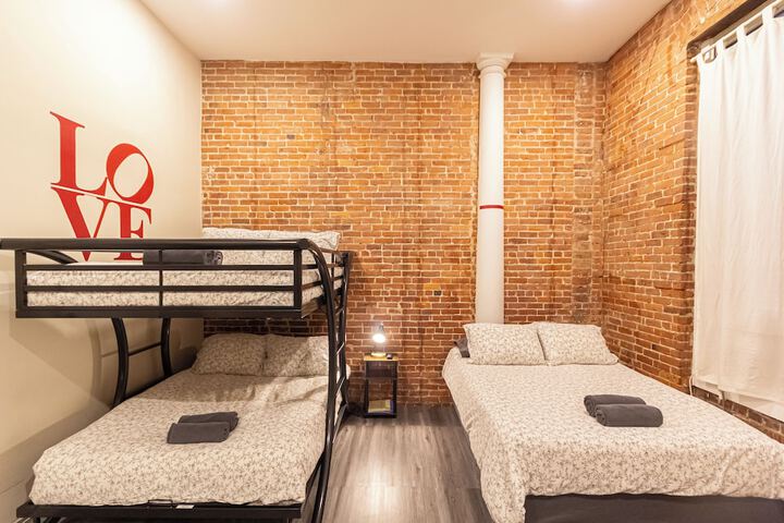 Room 65 of 125