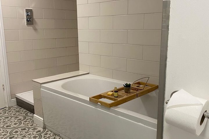 Room 58 of 100