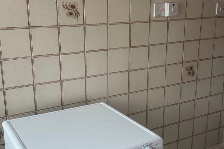 Room 5 of 40
