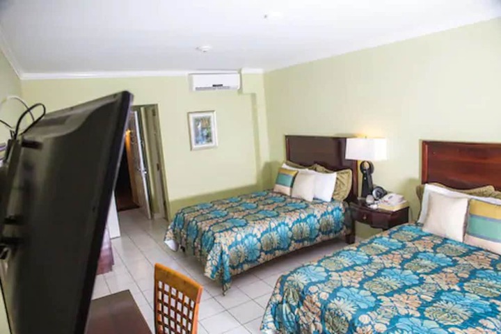 Room 12 of 71