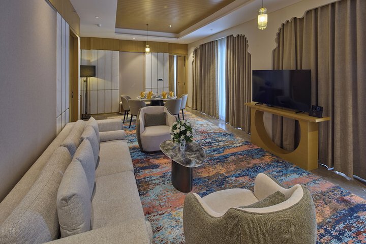 Room 40 of 126