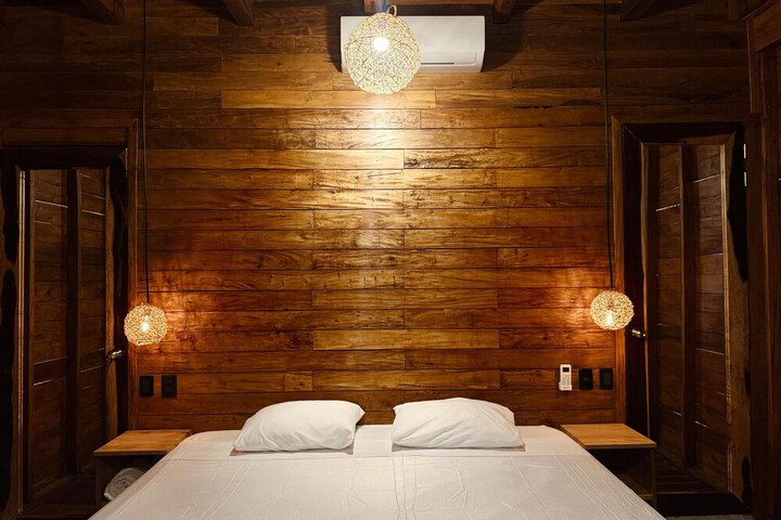 Room 20 of 85