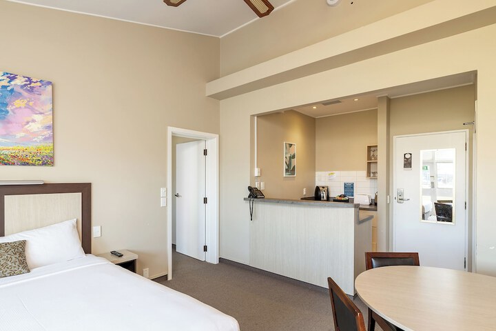 Room 15 of 113