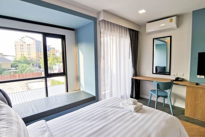 Room 26 of 35