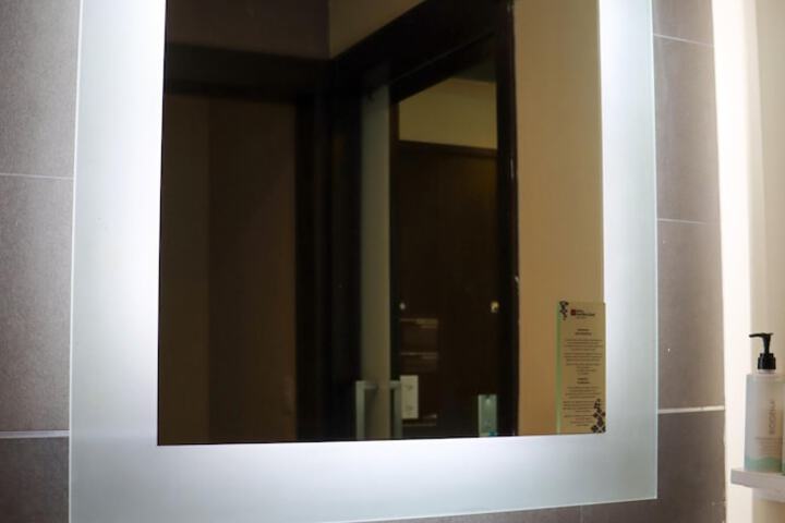Room 63 of 103