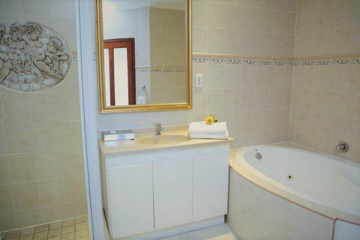Room 135 of 148