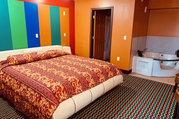 Room 3 of 16