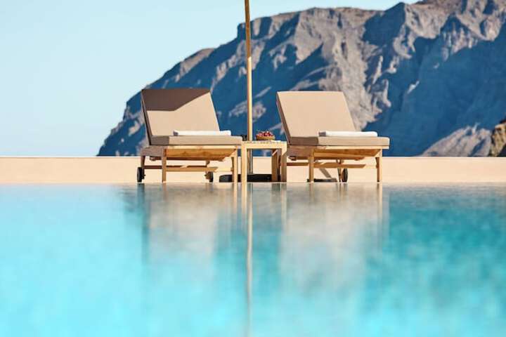 Pool 71 of 219