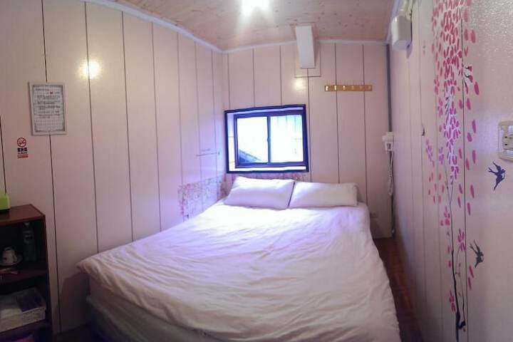Room 8 of 41