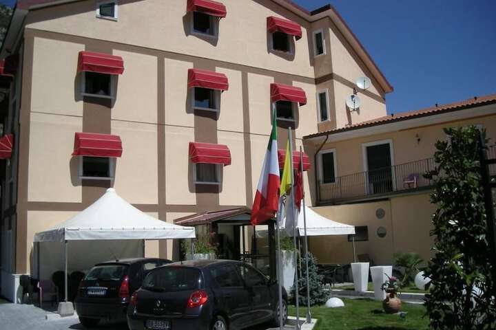 Hotel 51 of 60
