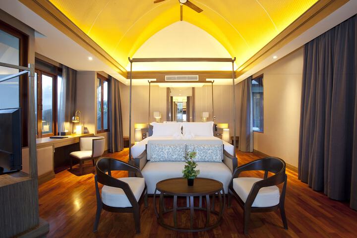 Room 20 of 77