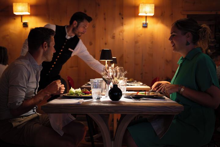 Dining 146 of 176