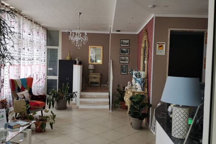 Entrance & Lobby