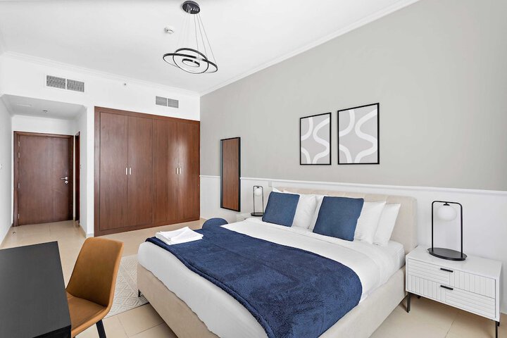 Room 8 of 75