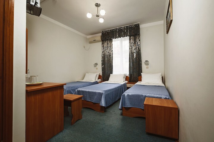 Room 10 of 23