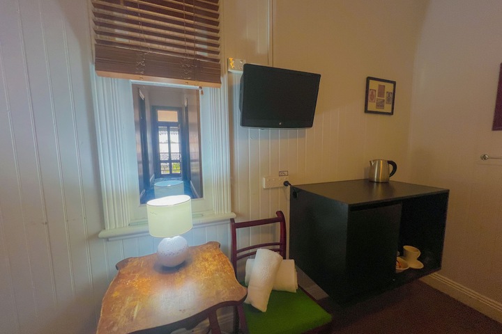 Room 5 of 29