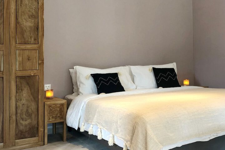 Room 5 of 54
