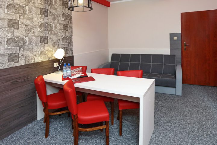 Room 14 of 39