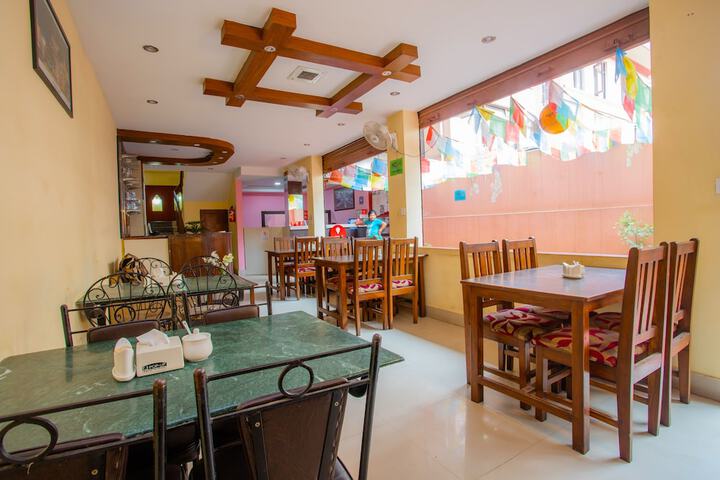 Dining Photos
