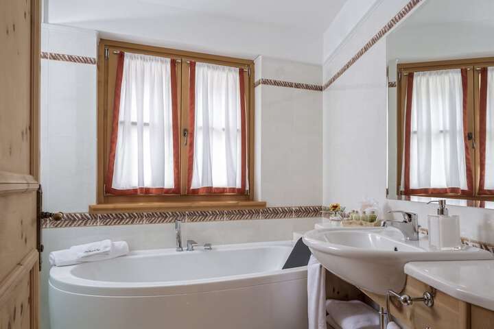 Bath Photo