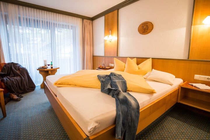 Room 5 of 36