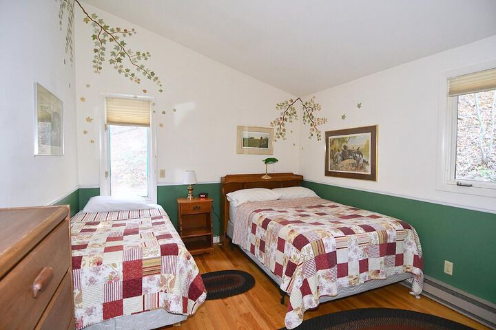 Room 2 of 38