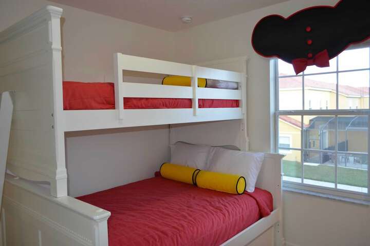 Room 86 of 221