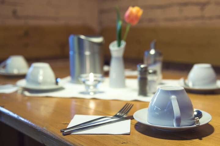 Dining 72 of 84